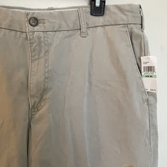 Izod Men's Flat Front Pants 34 x 30 Straight Fit Cedarwood Khaki NWT - Picture 6 of 12